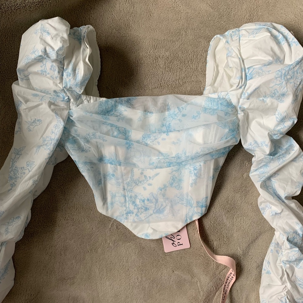 Oh Polly Good Life Floral Puff Shoulder Crop Top in Pastel Blue